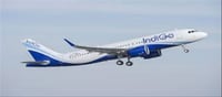 Woman suffers Heart Attack while flying at 15,000 feet...